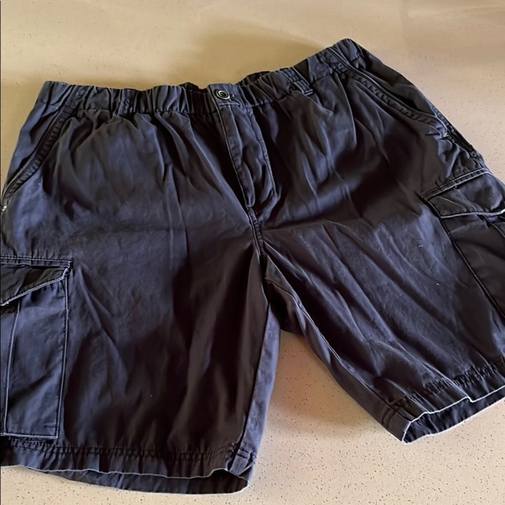 Tommy Bahama Navy Cargo Shorts Elastic Waist Size 34 Stretch L - XL